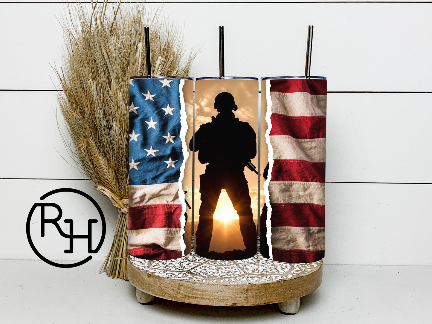 SOLIDER / AMERICAN FLAG TUMBLER